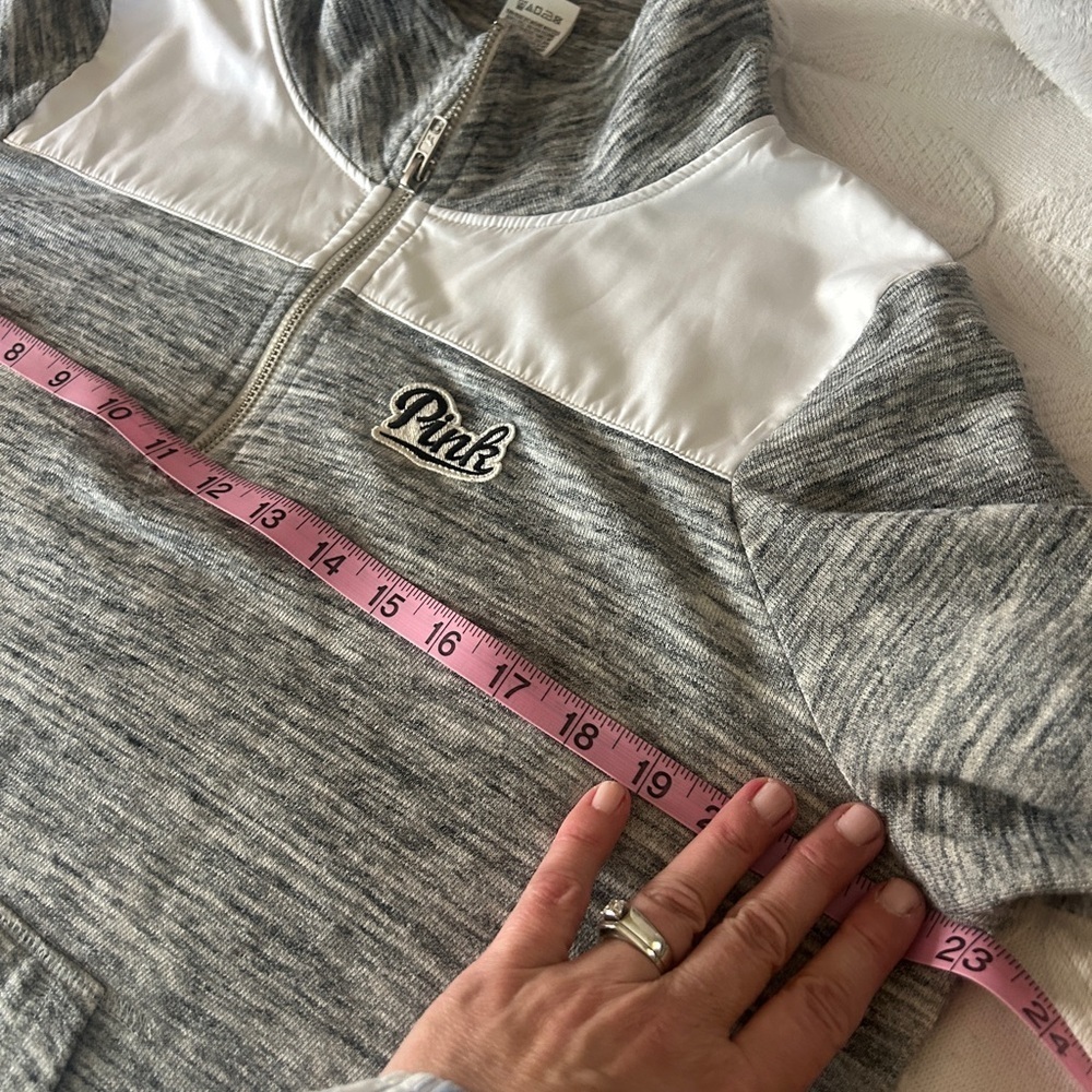 PINK Victoria's Secret size M  Gray and White quarter zip pullover LOVE PINK. - Picture 8 of 10